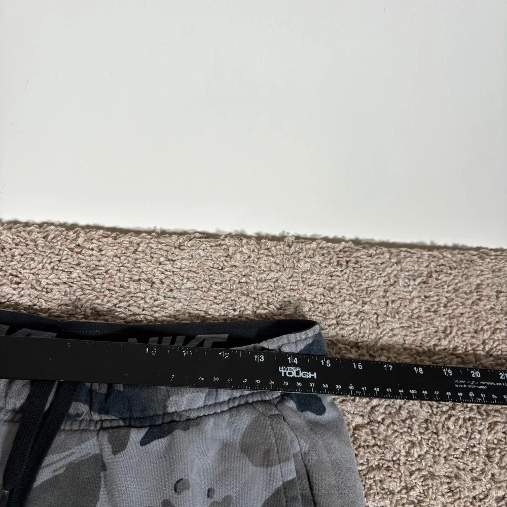 Nike Mens Dri-FIT Grey Camo Joggers Tapered Sweatpants CU6200-010 Size M